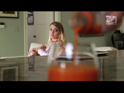 ❤️ Tfajla sħuna b'tits kbar u pussy strett gets vit minn jitlef, iżda diffiċli ħafna Porn Russu fil-porn mt.pornochaturbate.ru ❌️